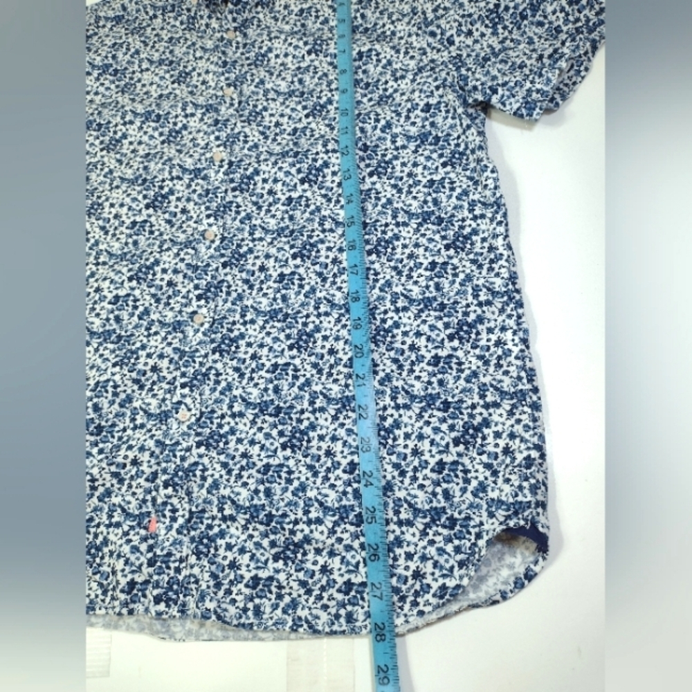 Denim And Flower Men's Blue and White Floral Shirt Size (L) - Picture 8 of 9
